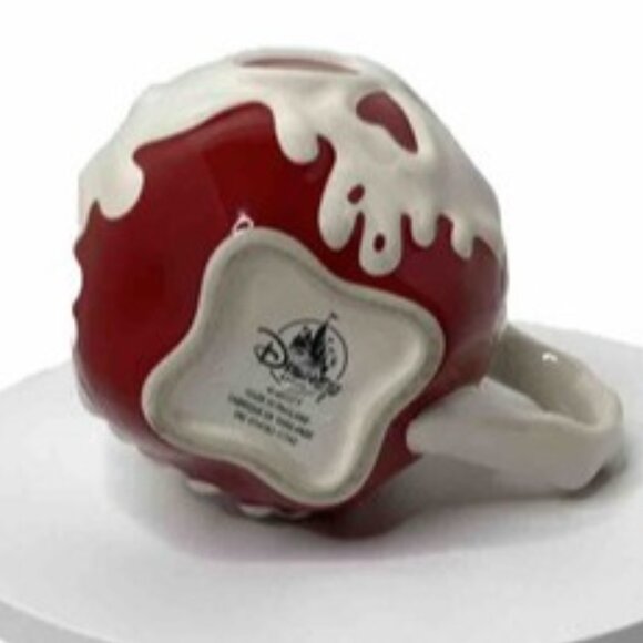 Disney POISON APPLE SNOW WHITE Coffee Mug Cup Collectible Villains Rare Tea Mug - Picture 3 of 4